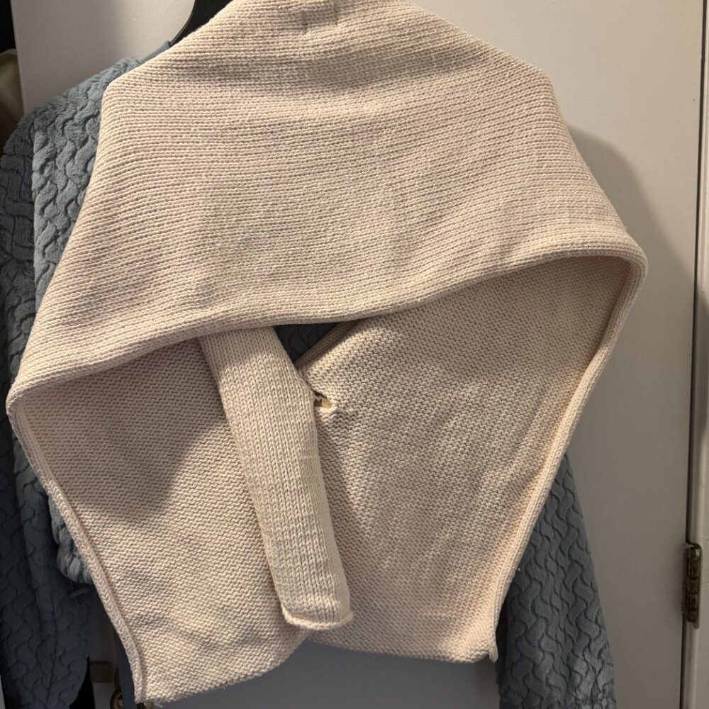 Sweater Wrap - Picture 4 of 4